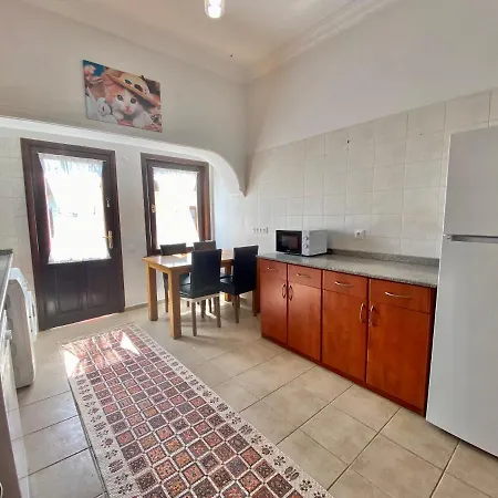 Ali Apartman *